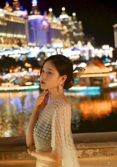 年轻的秘书_BD全集免费观看